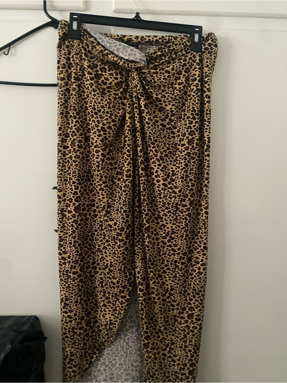SHEIN Leopard Print Midi Skirt in Tan, Black & Brown